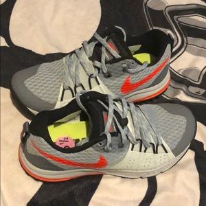 Nike zoom woman’s 5.5 never worn new without box